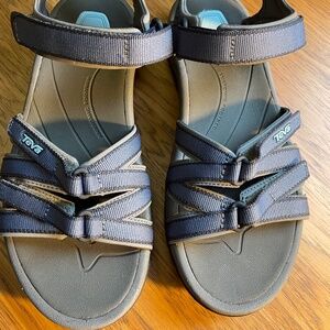 Teva Women's Tirra Sandal size 7.5, color is Bering Sea